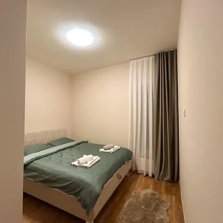 Stan Na Dan Lux 80 * Vranjes