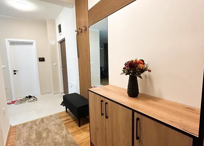 アパート Stan Na Dan Lux 80 *